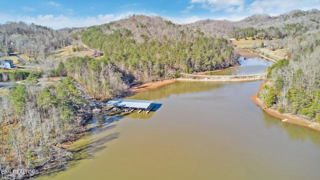 130 Clearwater Cove Drive, Madisonville, TN 37354