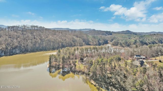 130 Clearwater Cove Drive, Madisonville, TN 37354