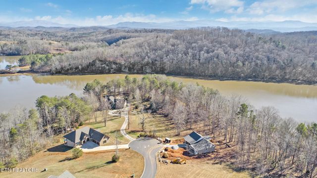 130 Clearwater Cove Drive, Madisonville, TN 37354