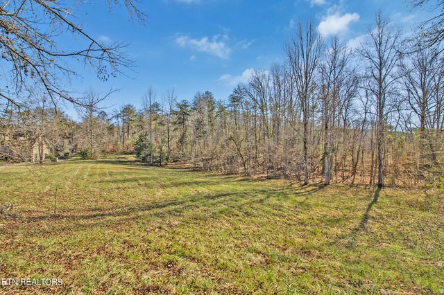 130 Clearwater Cove Drive, Madisonville, TN 37354