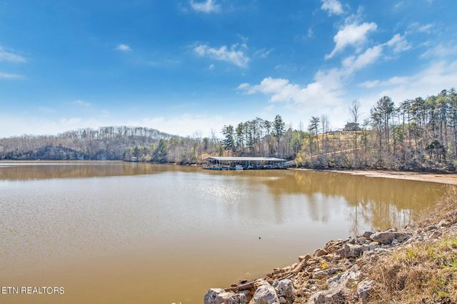 130 Clearwater Cove Drive, Madisonville, TN 37354