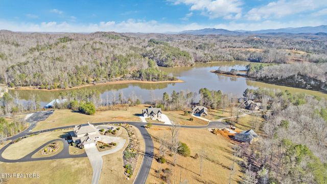 130 Clearwater Cove Drive, Madisonville, TN 37354