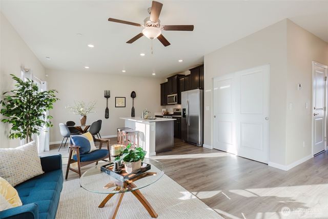 4517 Bay Vista Boulevard, Bremerton, WA 98312