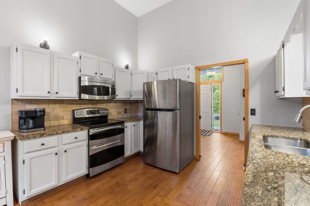 10470 169th Street W, Lakeville, MN 55044