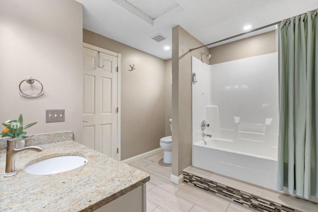 10470 169th Street W, Lakeville, MN 55044