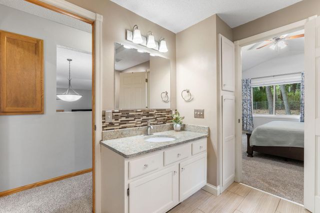 10470 169th Street W, Lakeville, MN 55044