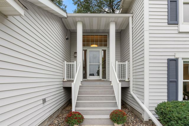 10470 169th Street W, Lakeville, MN 55044