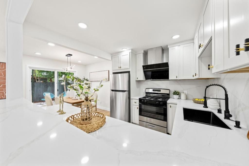 Image 33 of property listing at E San Antonio, San Jose, CA 95116