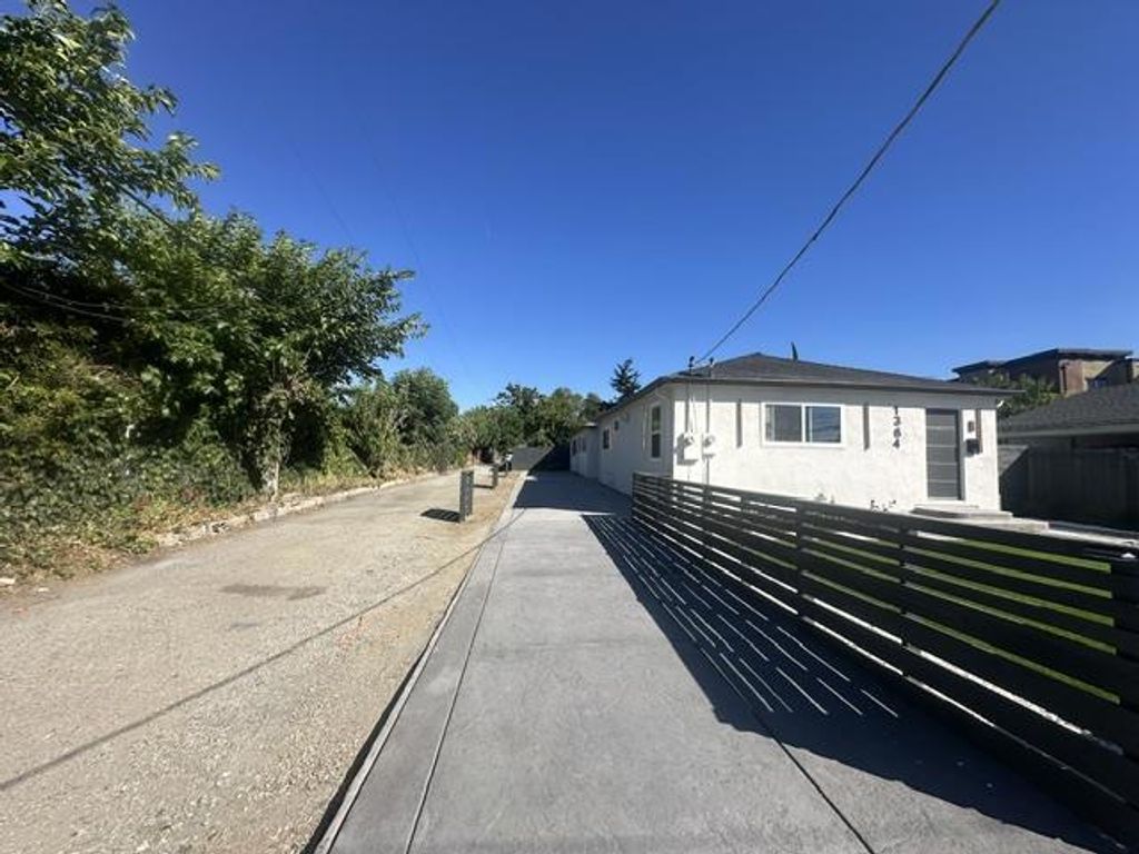 Image 48 of property listing at E San Antonio, San Jose, CA 95116