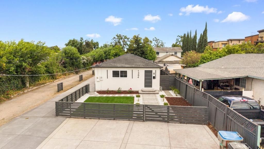 Image 51 of property listing at E San Antonio, San Jose, CA 95116