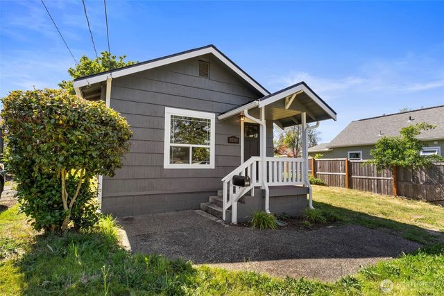 1207 High Avenue, Bremerton, WA 98337