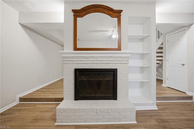 2215 Cannon DR, Virginia Beach, VA 23454