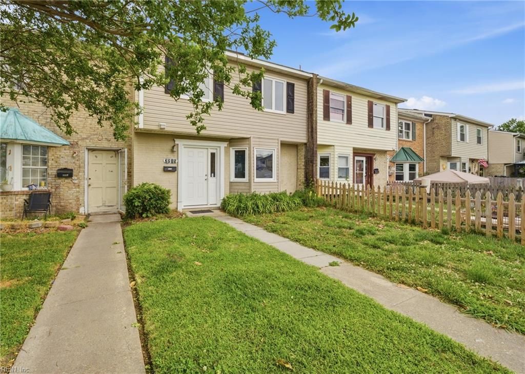 2215 Cannon DR, Virginia Beach, VA 23454