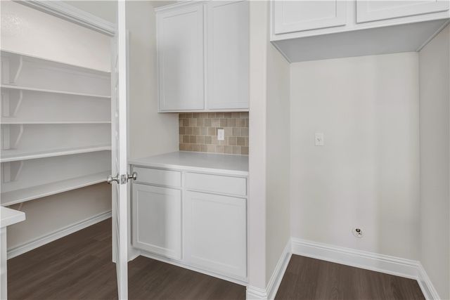 5953 Eldora Drive, College Station, TX 77845