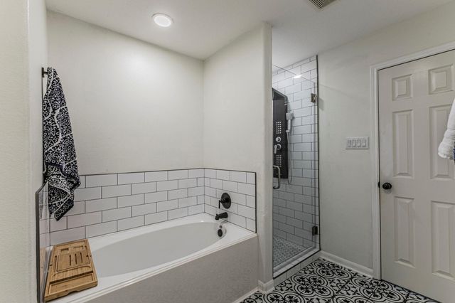 16731 Foursquare Drive, Conroe, TX 77385