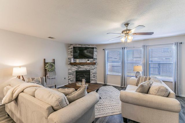 16731 Foursquare Drive, Conroe, TX 77385