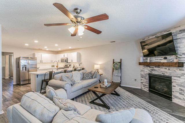 16731 Foursquare Drive, Conroe, TX 77385