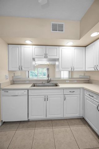 1400 WATER VIEW DRIVE W 104, Largo, FL 33771