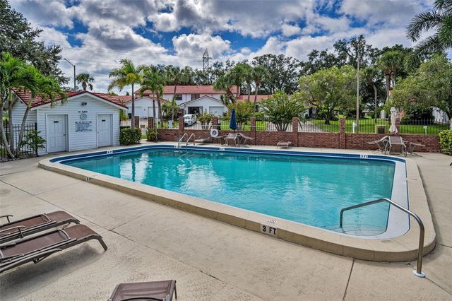 1400 WATER VIEW DRIVE W 104, Largo, FL 33771