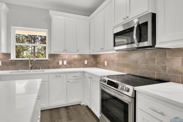 614 N Commerce, Overton, TX 75684