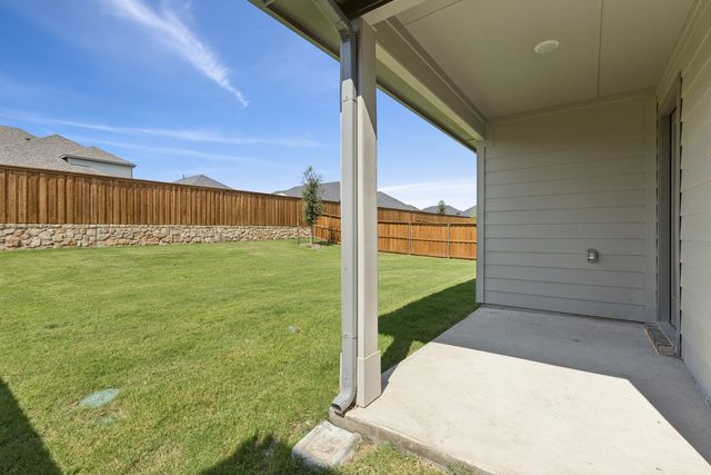 2114 Rowan Drive, Gunter, TX 75058