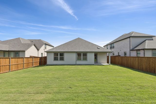 2114 Rowan Drive, Gunter, TX 75058