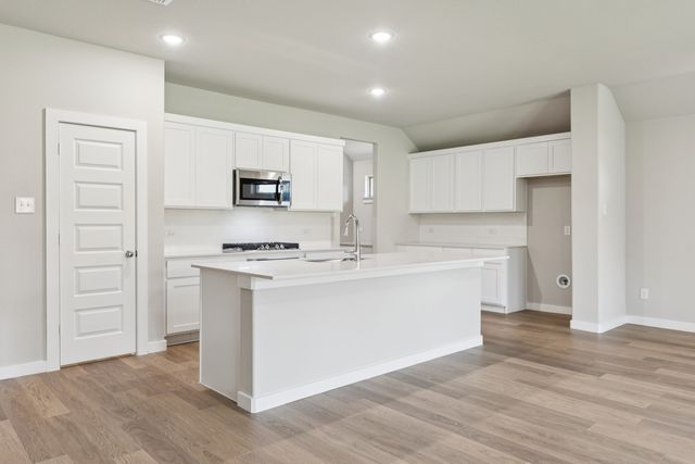 2114 Rowan Drive, Gunter, TX 75058