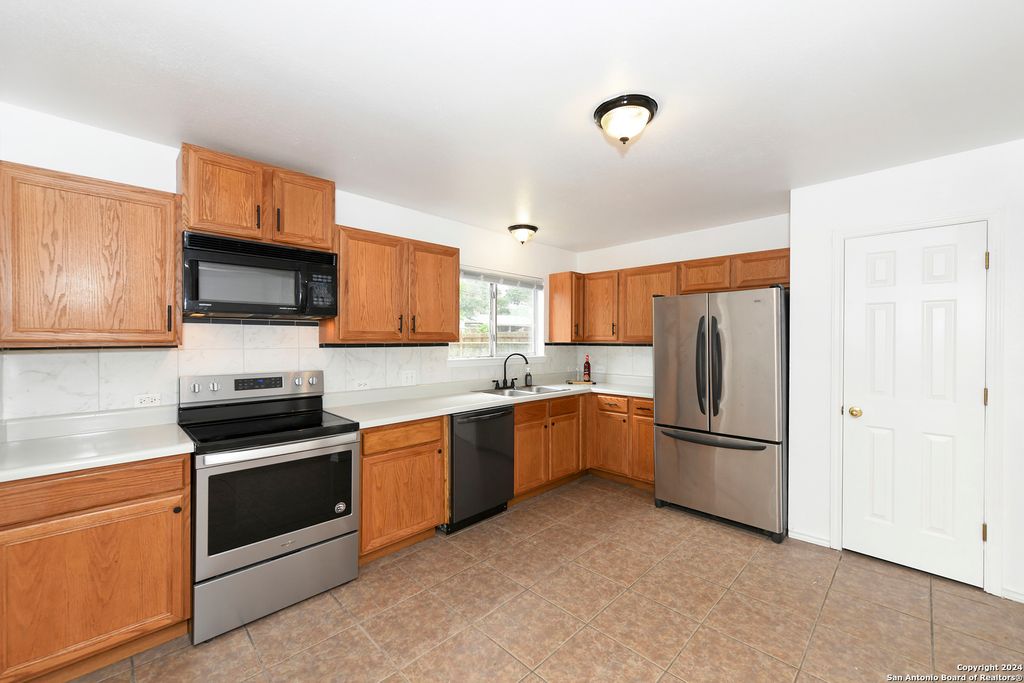 783 Clearview, San Antonio, TX 78228