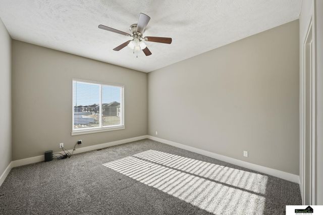 4925 Alvo Road, Lincoln, NE 68514