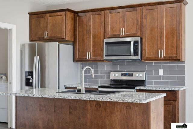 4925 Alvo Road, Lincoln, NE 68514