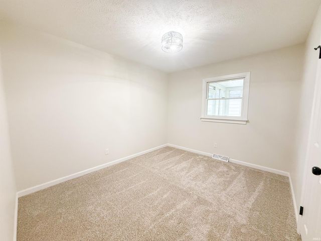 23598 Arlene Avenue, Elkhart, IN 46517