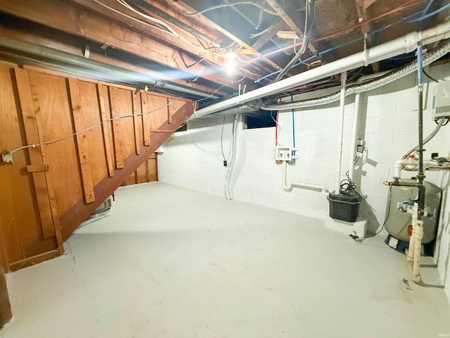 23598 Arlene Avenue, Elkhart, IN 46517