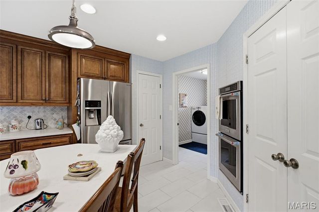 4701 Idecker Place, St Louis, MO 63129