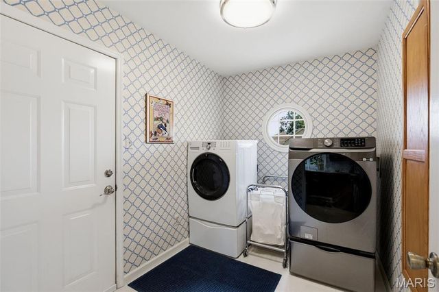 4701 Idecker Place, St Louis, MO 63129
