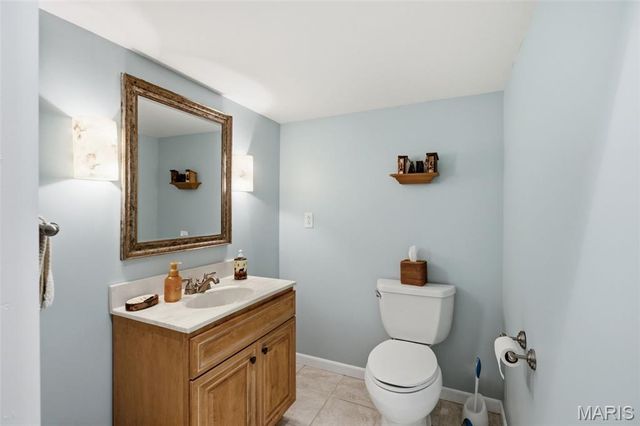 4701 Idecker Place, St Louis, MO 63129