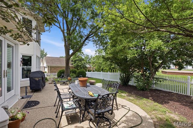 4701 Idecker Place, St Louis, MO 63129
