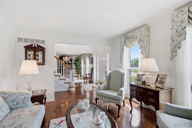 4701 Idecker Place, St Louis, MO 63129