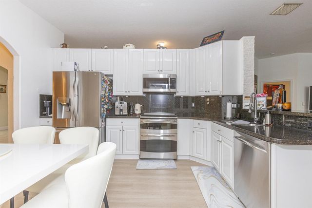 1561 NW 168th Avenue, Pembroke Pines, FL 33028