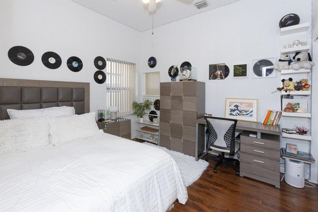 1561 NW 168th Avenue, Pembroke Pines, FL 33028