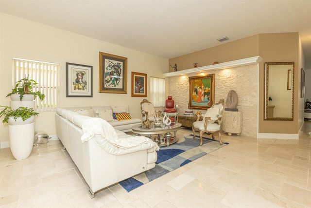 1561 NW 168th Avenue, Pembroke Pines, FL 33028