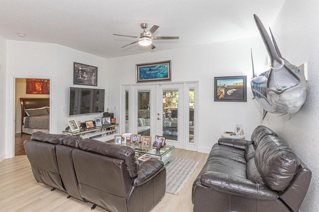 1561 NW 168th Avenue, Pembroke Pines, FL 33028
