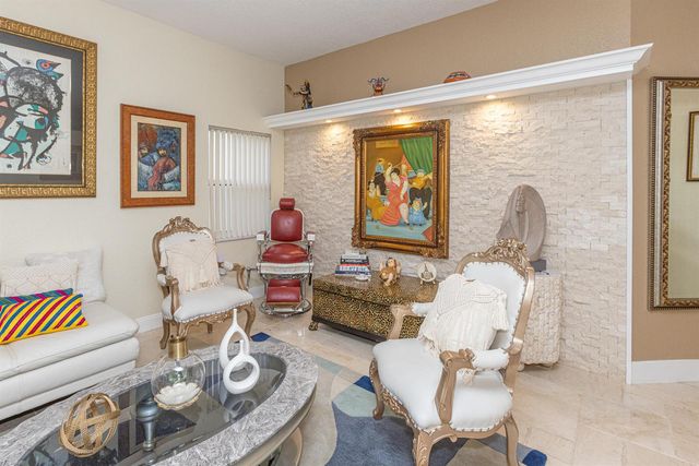 1561 NW 168th Avenue, Pembroke Pines, FL 33028