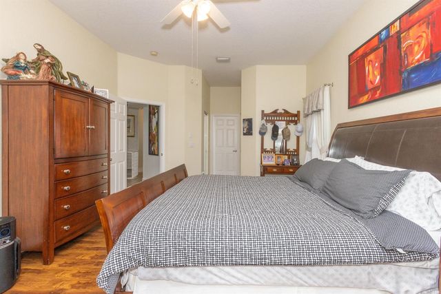 1561 NW 168th Avenue, Pembroke Pines, FL 33028