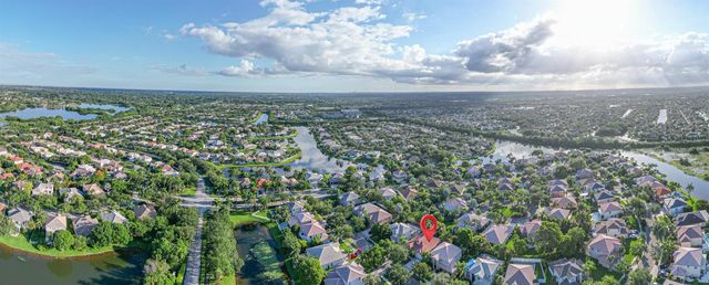 1561 NW 168th Avenue, Pembroke Pines, FL 33028