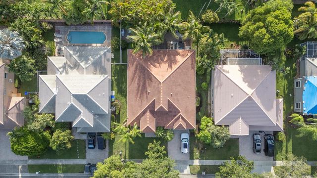 1561 NW 168th Avenue, Pembroke Pines, FL 33028