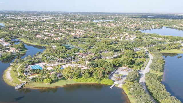 1561 NW 168th Avenue, Pembroke Pines, FL 33028
