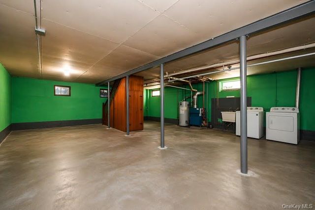 47-36 196th Street, Flushing, NY 11358
