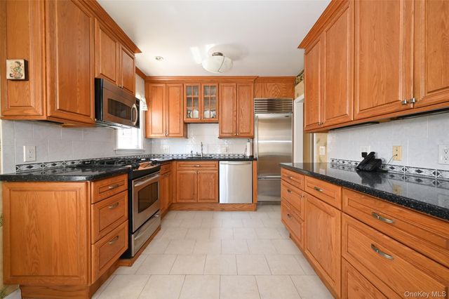 47-36 196th Street, Flushing, NY 11358