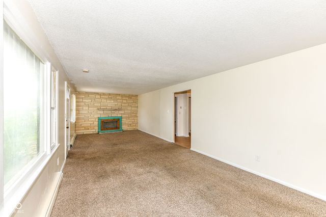 612 Hawthorne Avenue, Anderson, IN 46011