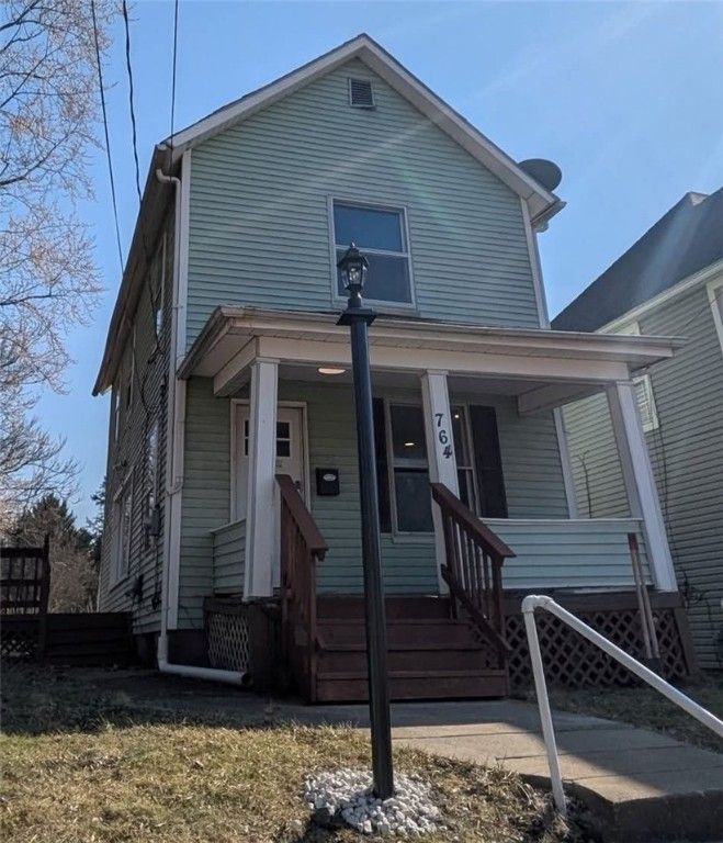 764 Lathrop St, New Castle, PA 16101